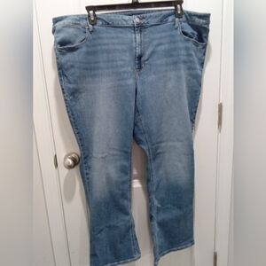 Old Navy Plus Size 24 Short Mid-Rise Wow Boot-Cut Light Denim Blue Jeans 28.5"